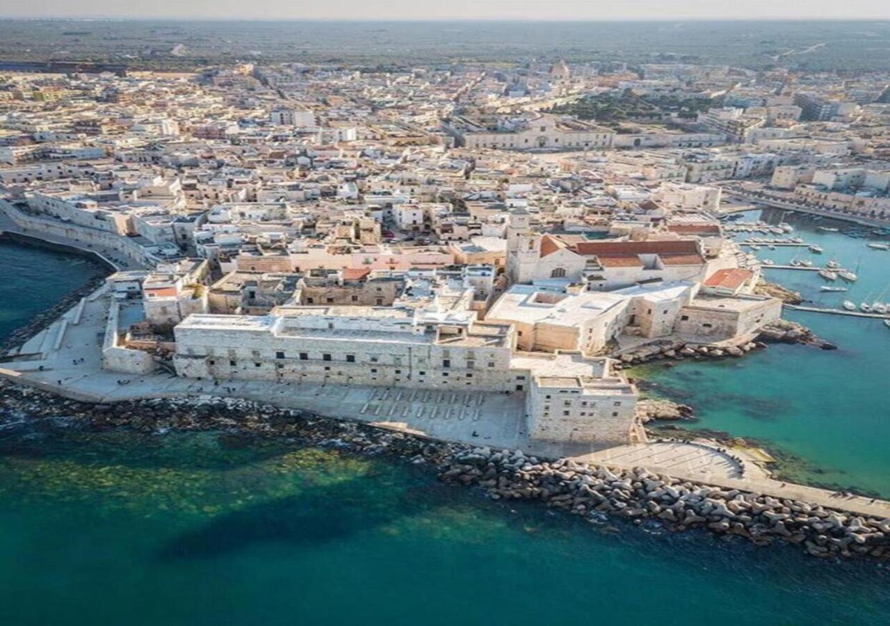 Suite Da Nonno Luigi 100 Metri Dal Mare Giovinazzo Exterior foto